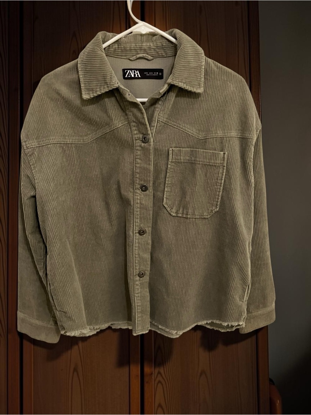 GORGEOUS! ZARA OLIVE GREEN CORDUROY RAW HEM SHACKET SHIRT JACKET SIZE S
